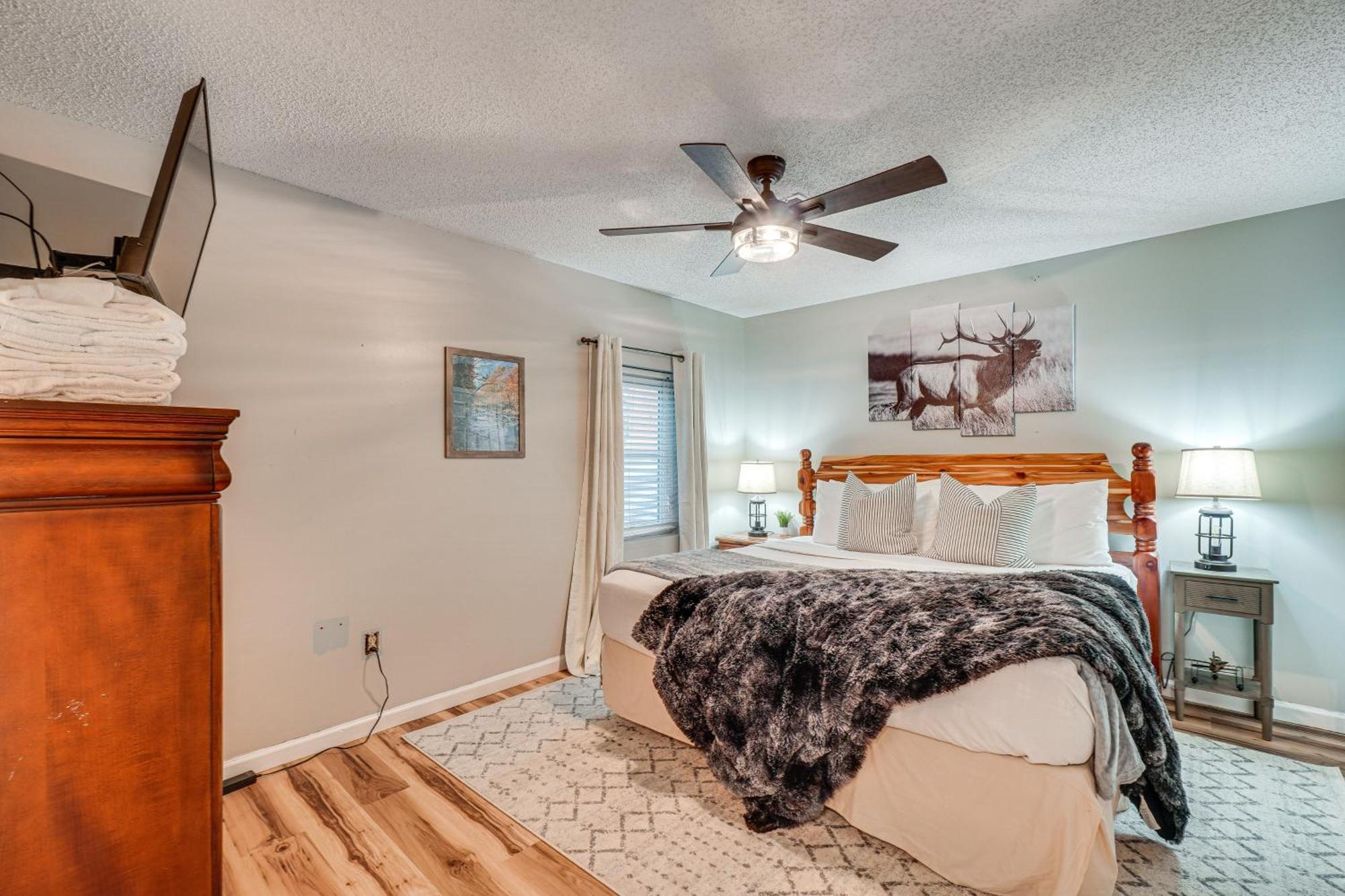 Downtown Gatlinburg Condo With Mountain-View Balcony Экстерьер фото